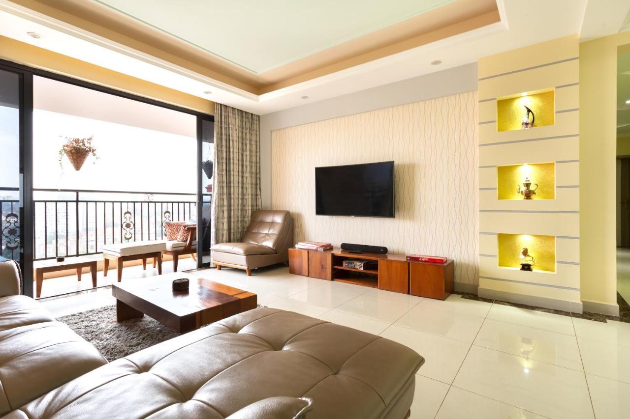 Fabulous Crestpark Penthouse Apartment